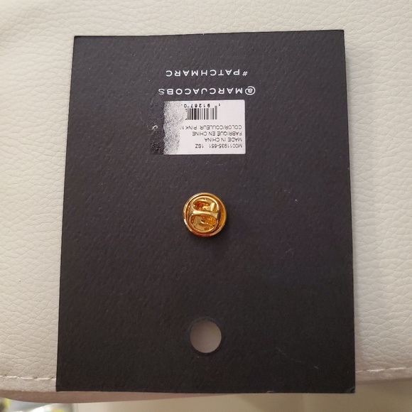 Marc Jacobs pin - Picture 3 of 3